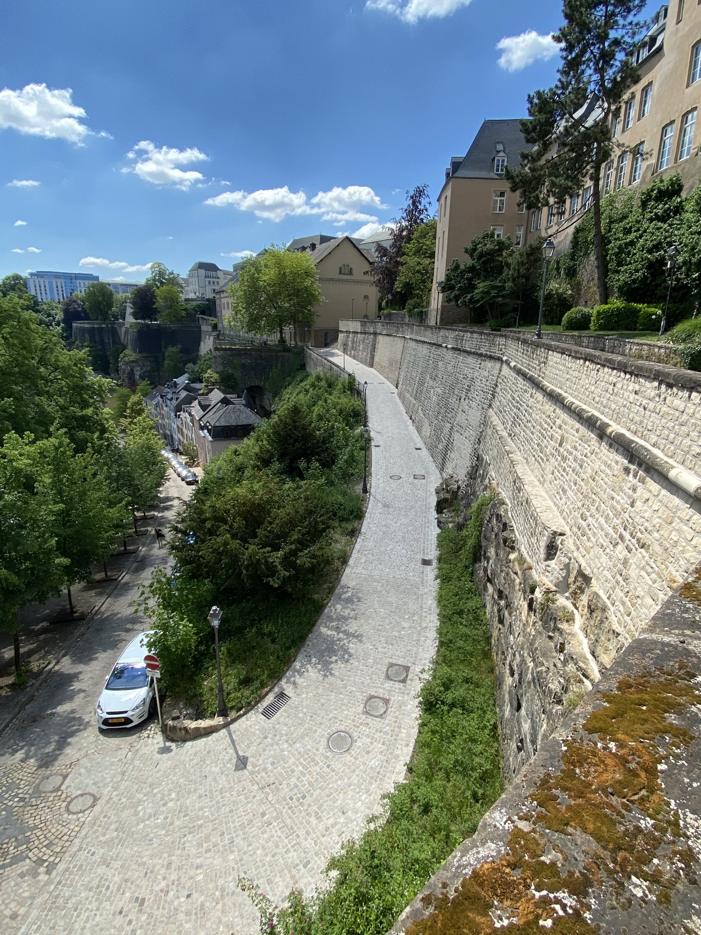 Montée du Grund et Chemin de la Corniche (Ville de Luxembourg) 